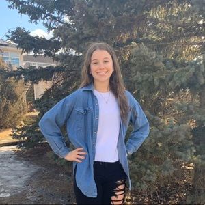 Meet your Posher, Desana